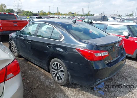 2018 Subaru Legacy 2.5I Premium из США, поврежденный, VIN 4S3BNAF63J3040357
